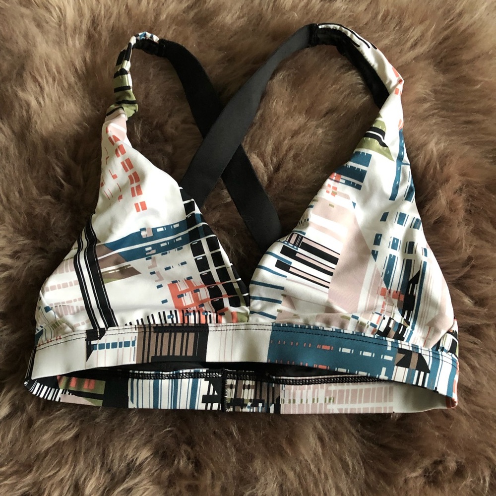 Victoria’s Secret sports bra vsx cityscape